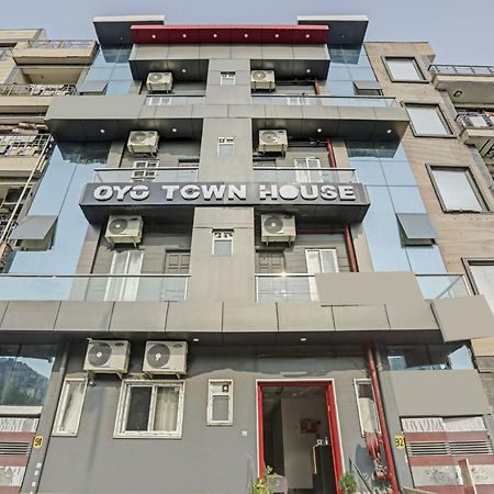 Super Townhouse 654 Hotel New Delhi Exterior photo