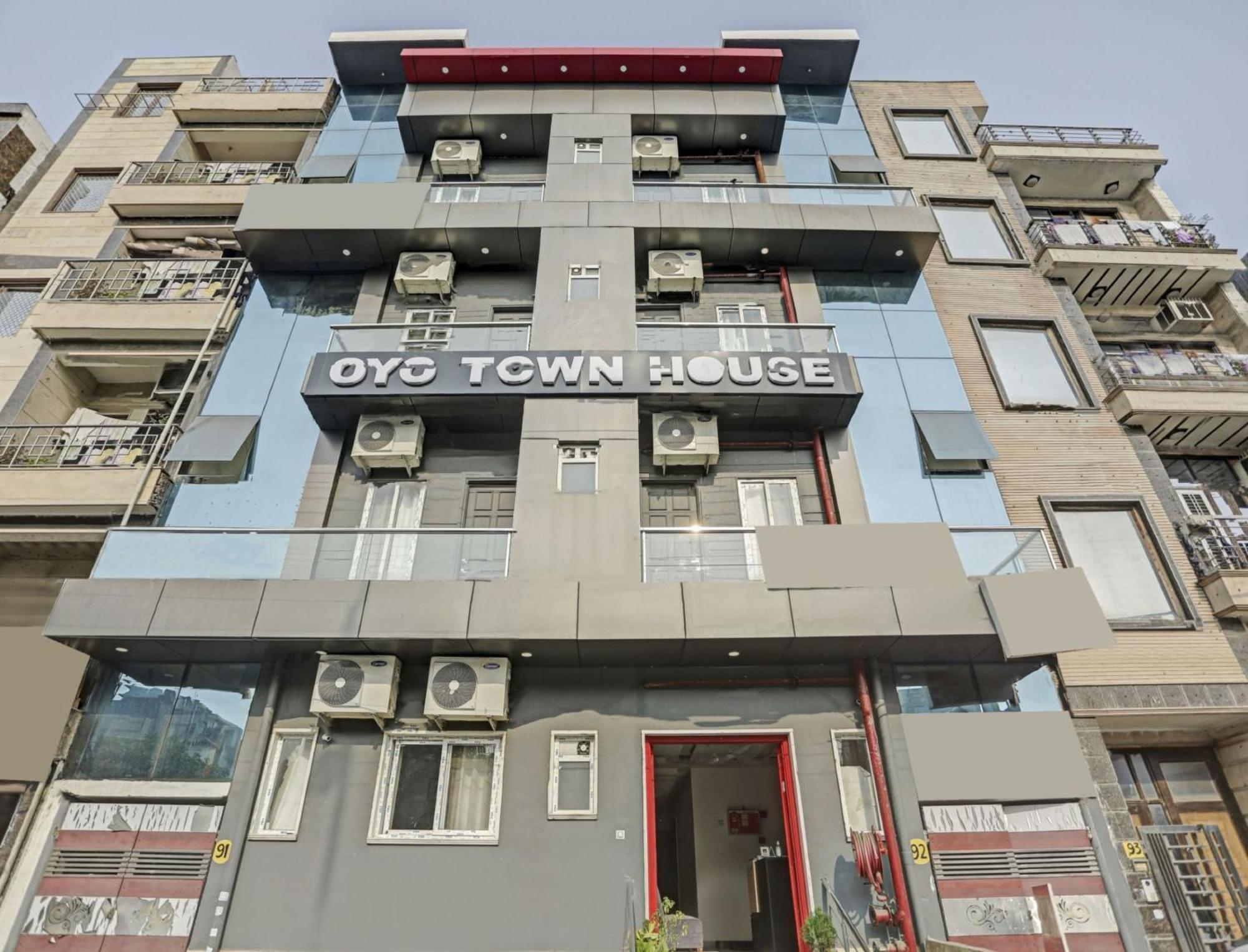 Super Townhouse Mannat Rohini 16 Hotel Delhi  Exterior photo